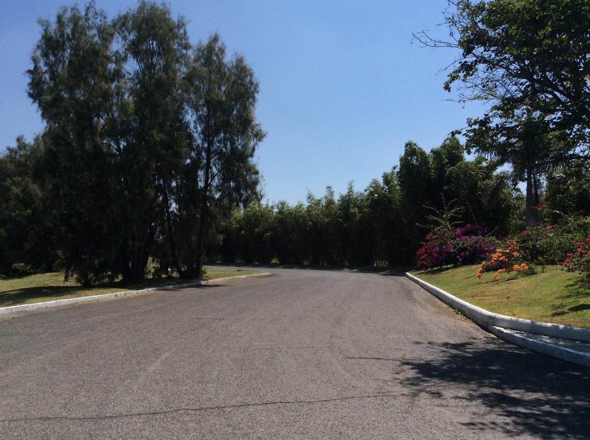 Hotel Y Parque Acuatico La Caldera Abasolo ภายนอก รูปภาพ
