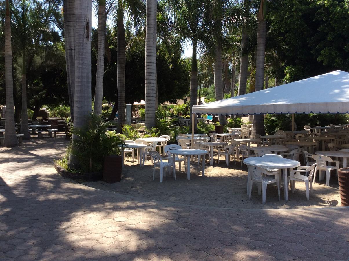 Hotel Y Parque Acuatico La Caldera Abasolo ภายนอก รูปภาพ
