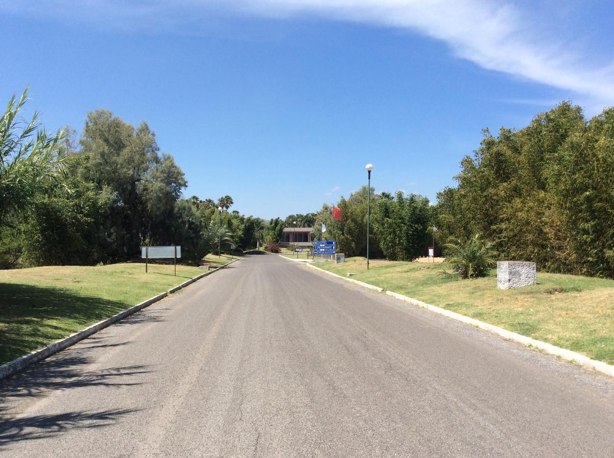 Hotel Y Parque Acuatico La Caldera Abasolo ภายนอก รูปภาพ